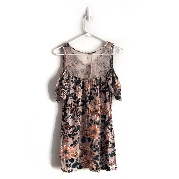 ⭐️5 for $25⭐️ BeBop Be You Be Free Purple Floral Cold Shoulder Shift Dress - Picture 1 of 8